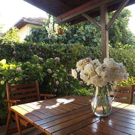 Guest House Hiora Ahtopol Exterior foto