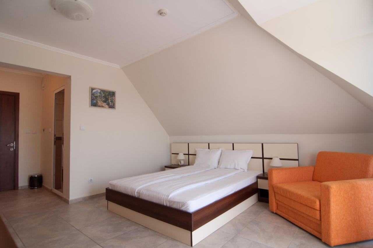 Guest House Hiora Ahtopol Exterior foto