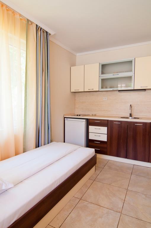 Guest House Hiora Ahtopol Exterior foto