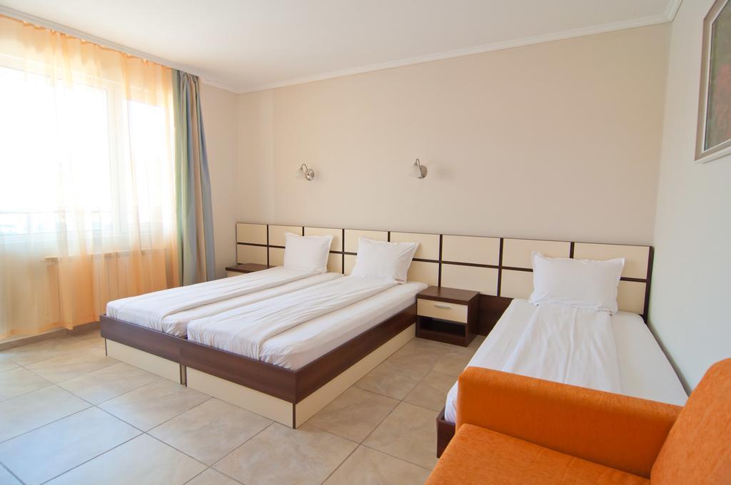 Guest House Hiora Ahtopol Exterior foto